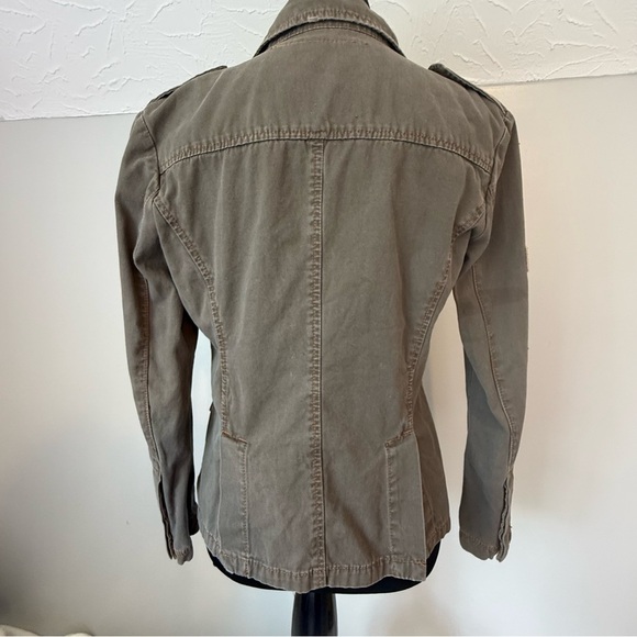 ChiQil Olive Utility Jacket for Women - Picture 4 of 10